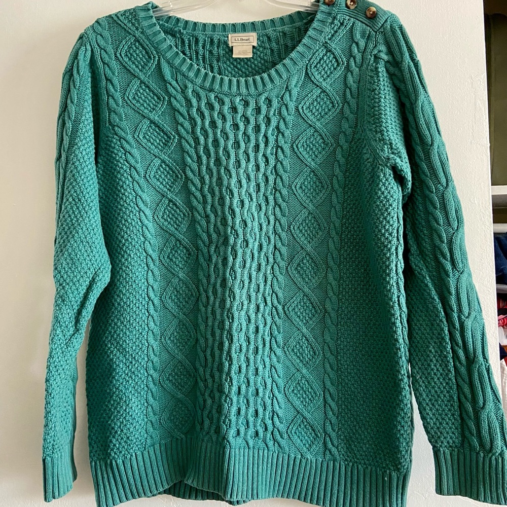 Green LL Bean Cable sweater size XL
